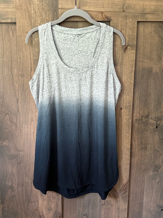 CALIA by Carrie Underwood Tops - NWOT CALIA by Carrie Underwood Ombré Tank Top